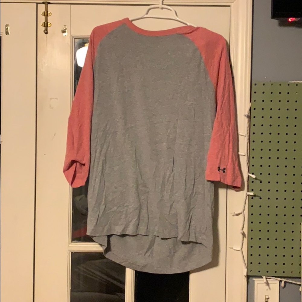 Two Men’s 2XL Under Armour Mid Sleeve Tshirts!